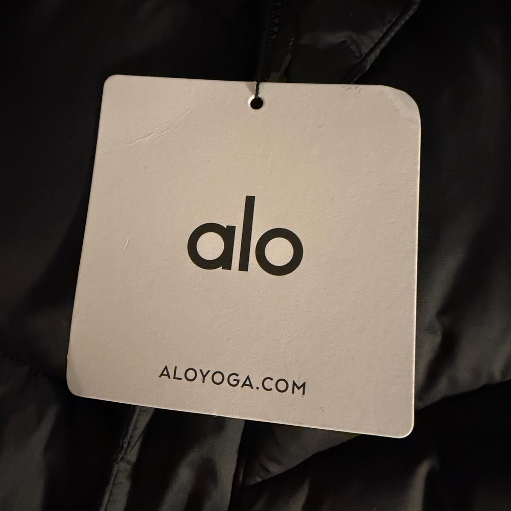 NWT Women's Alo Gold Rush Trench Black Puffer Coat - Picture 12 of 14